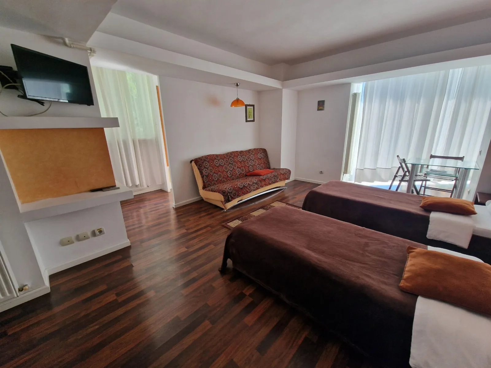 Camera 24 — Pensiunea Studio, Bacău, Bacău