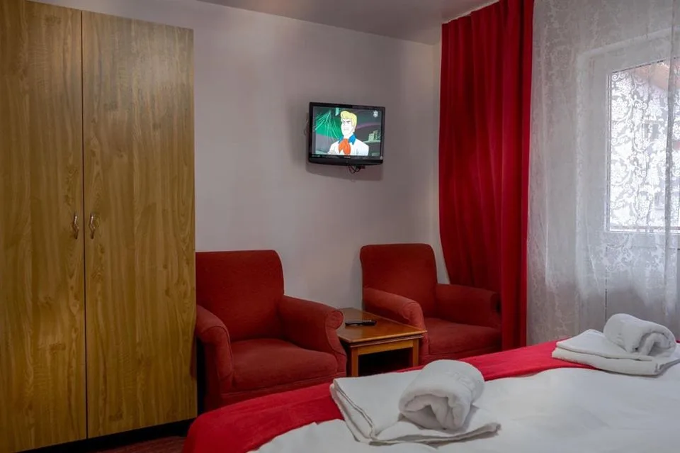 Camera Dubla / Twin cu Balcon — Orizont, Lupeni, Hunedoara