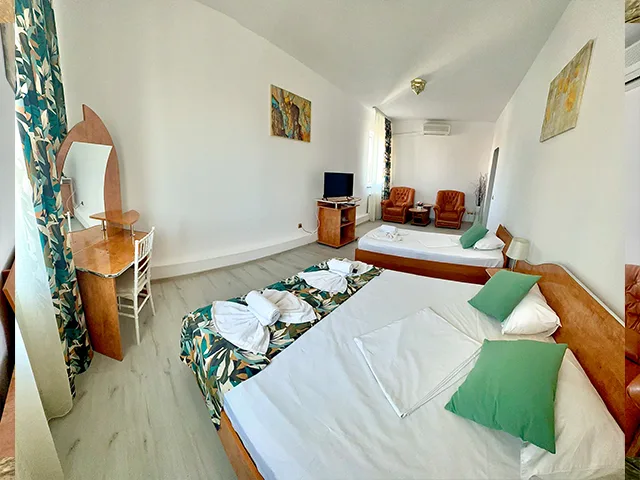 Camera Tripla Superioare — Hotel Green House, Craiova, Dolj