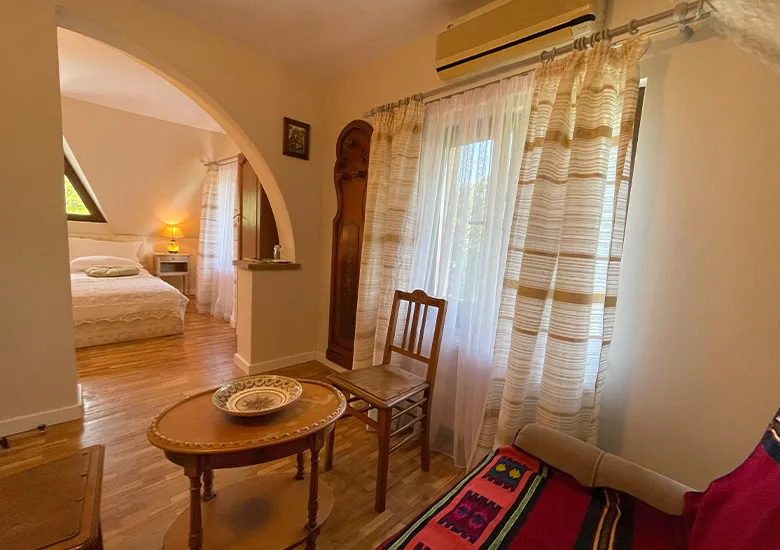 Românească — Casa Ianuș, Breaza, Prahova