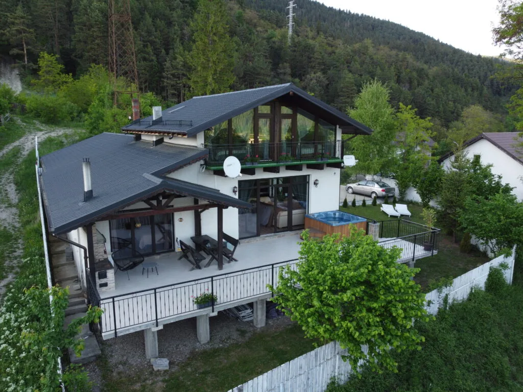 Casa Yla