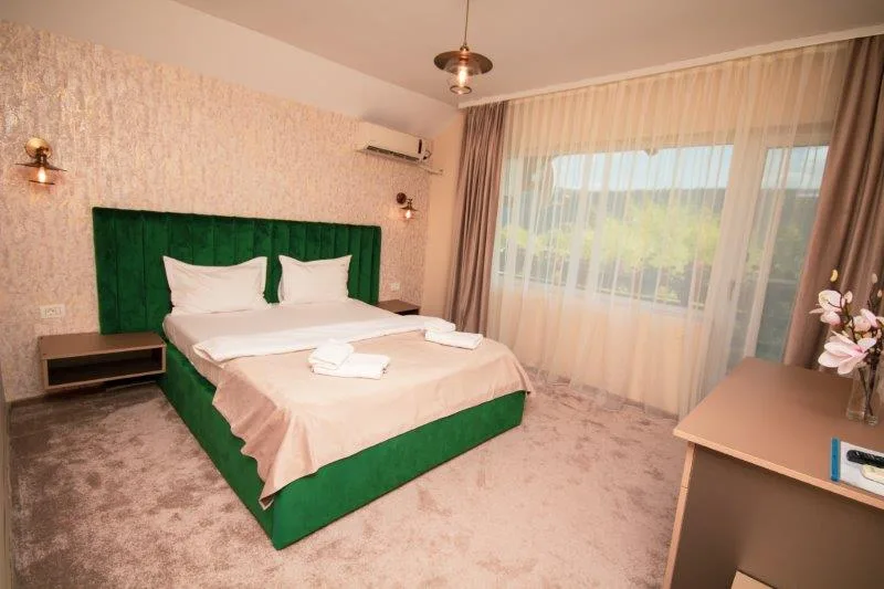 Cameră dublă standard 4**** — Danubia, Eșelnița, Mehedinți