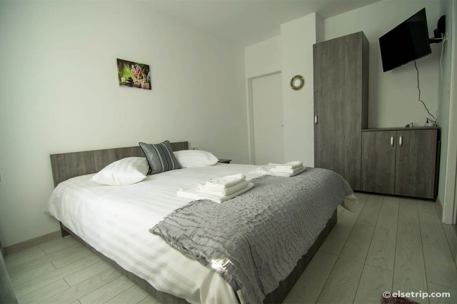 Camera 4 — Perla Blanca, Moisei, Maramureș