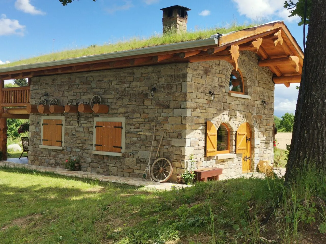 Agropensiunea Casa de Piatra, de la Mara