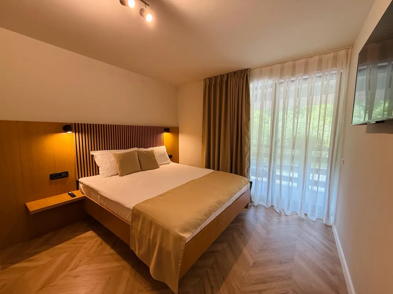 Superior Double Room – vedere la munte — Pensiunea AN de AN, Remeți, Bihor