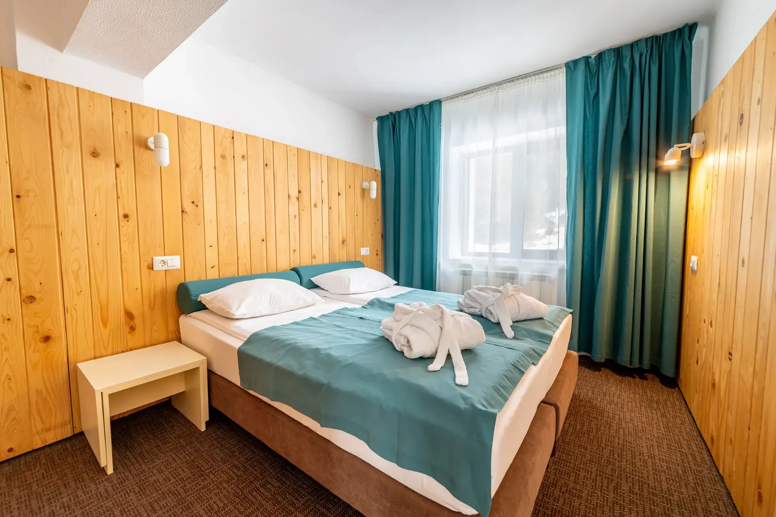 Suita cu balcon — Regim Hotelier R, Târgoviște, Dâmbovița