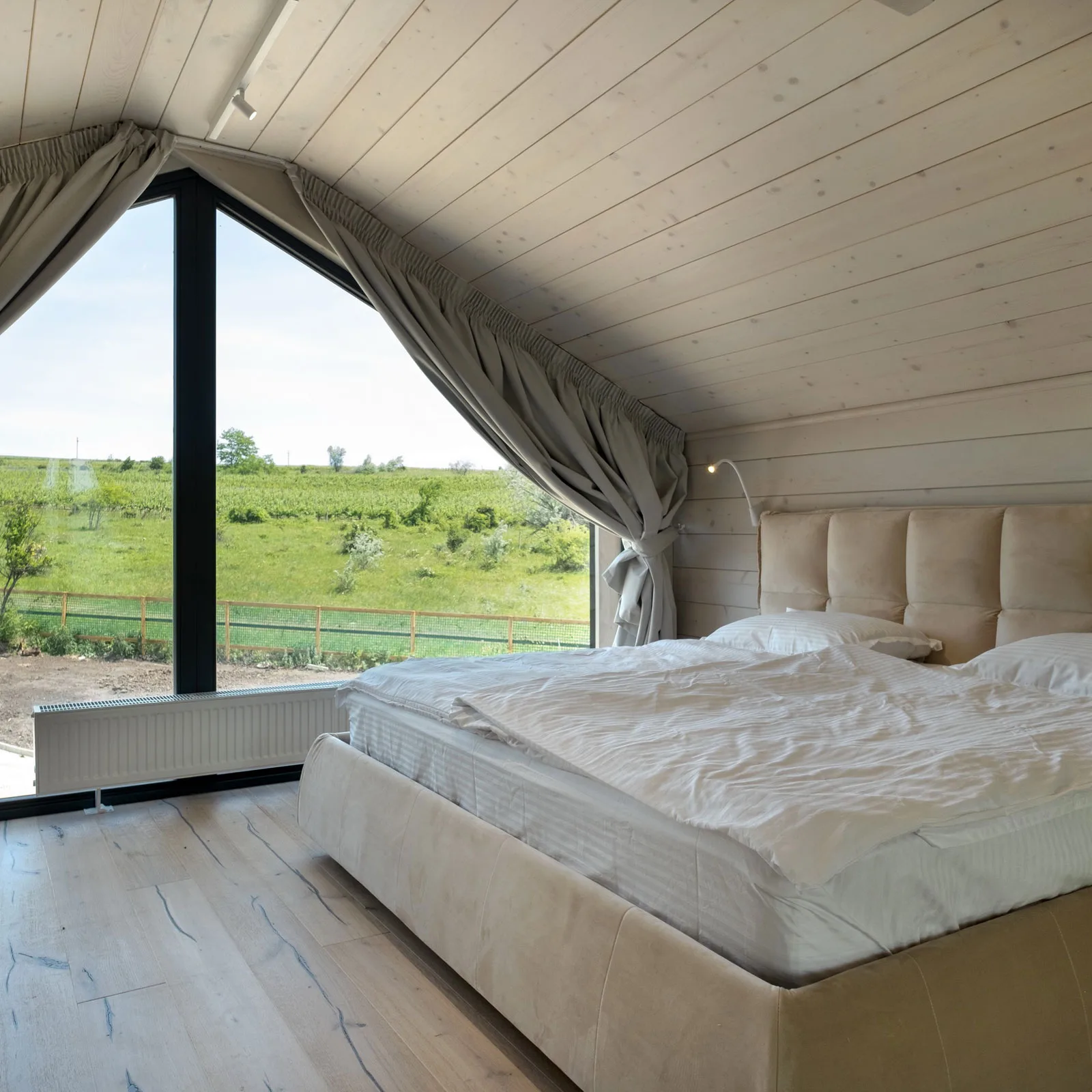 Căsuță Syrah — Lacerta Retreat, Fințești, Buzău