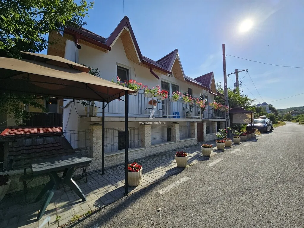 Vila Adrian