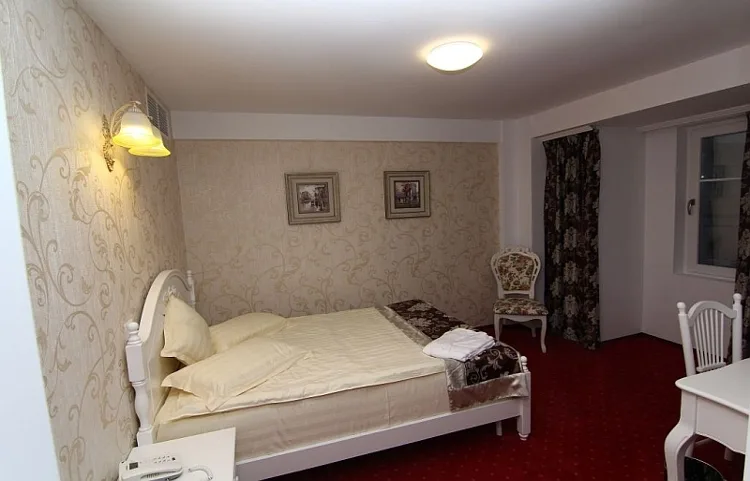 Camera dubla in regim single — Helin, Craiova, Dolj