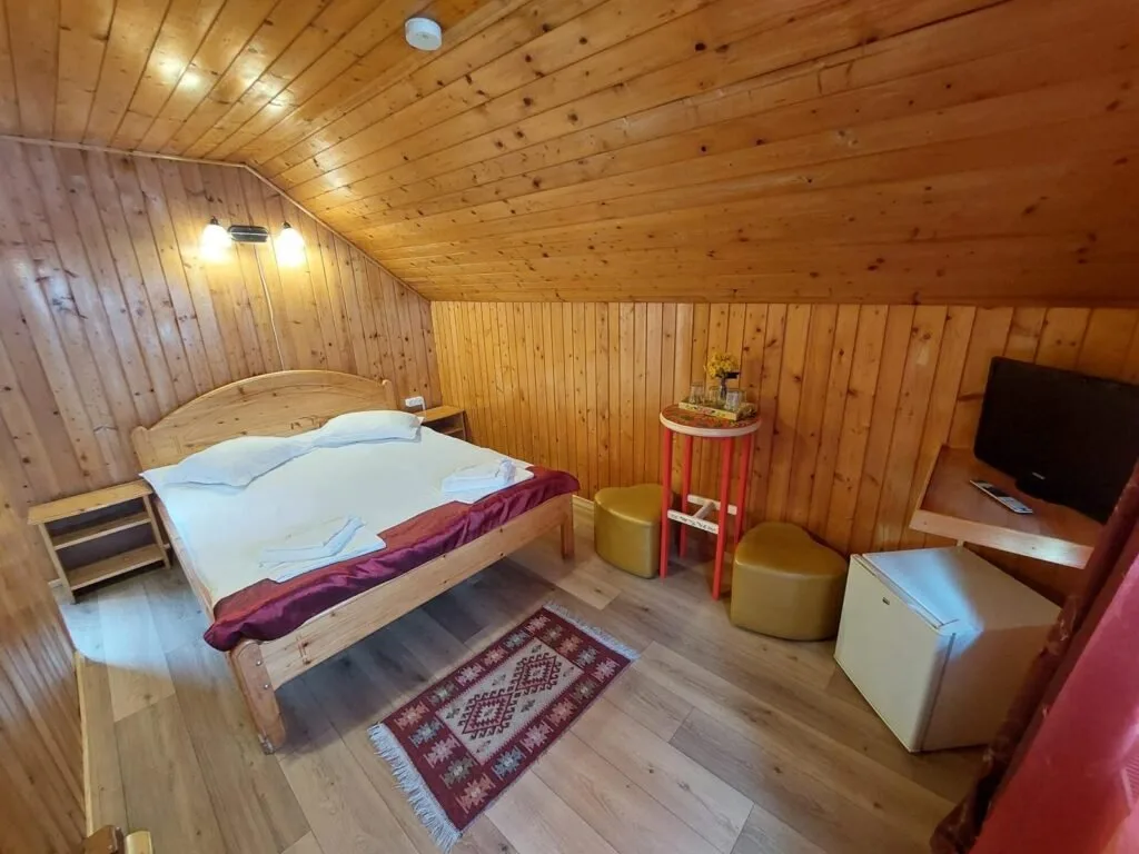 Camera dubla superioara — La Cristina, Sinaia, Prahova