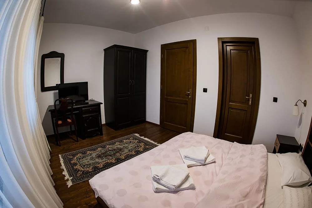 Camere individuale în Casa Mare — Casa Străbunicului, Cacica, Suceava