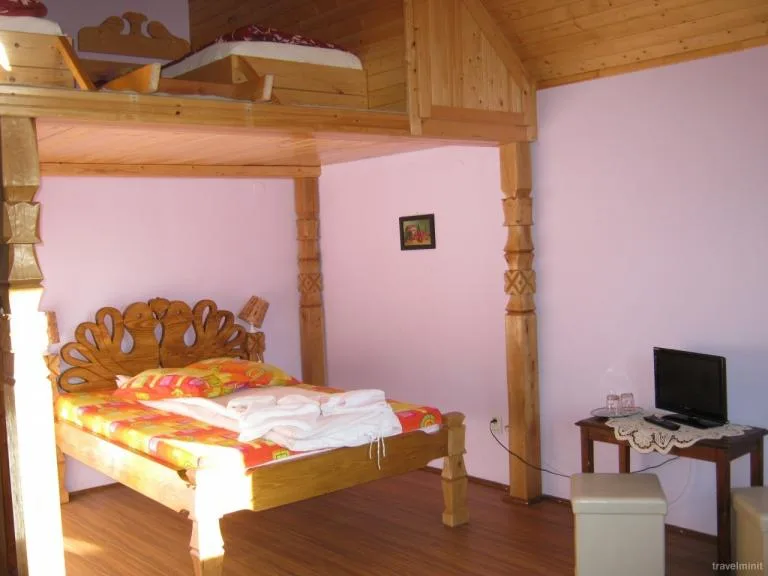 Casuta cu jacuzzi pentru 1-5 persoane — Pensiunea Botimi, Covasna, Covasna