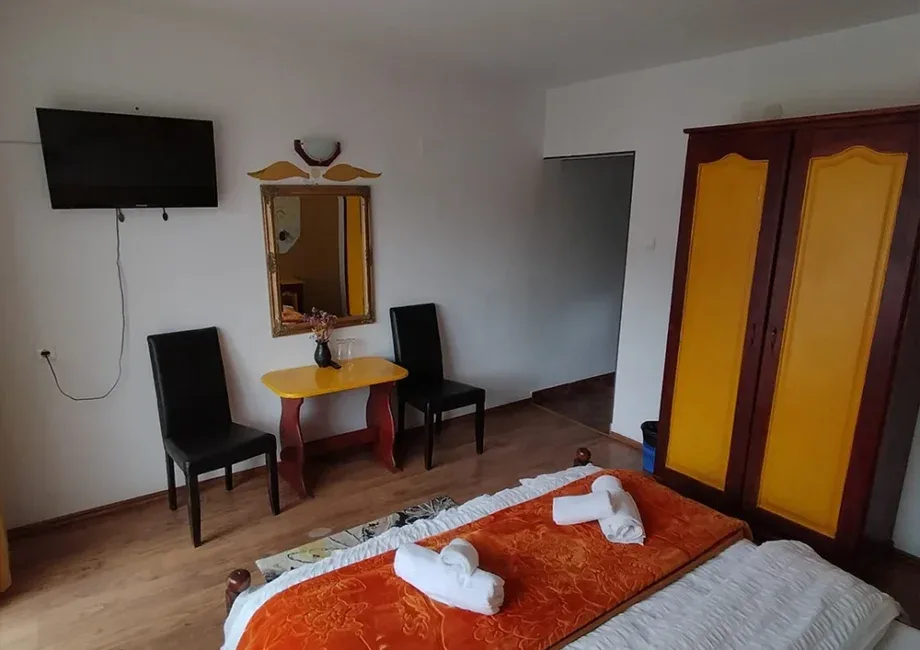 Cameră standard 9 — Vila Rina, Moieciu de Sus, Brașov