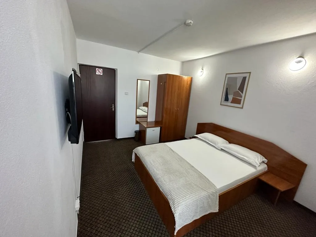 Camere Matrimoniale — Grey Residence, Drobeta-Turnu Severin, Mehedinți