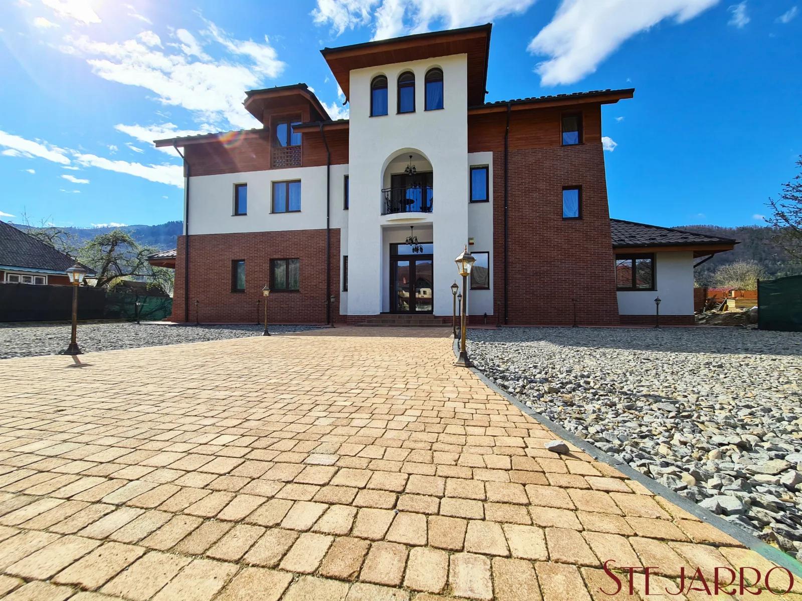 Stejarro Conac Moldovenesc