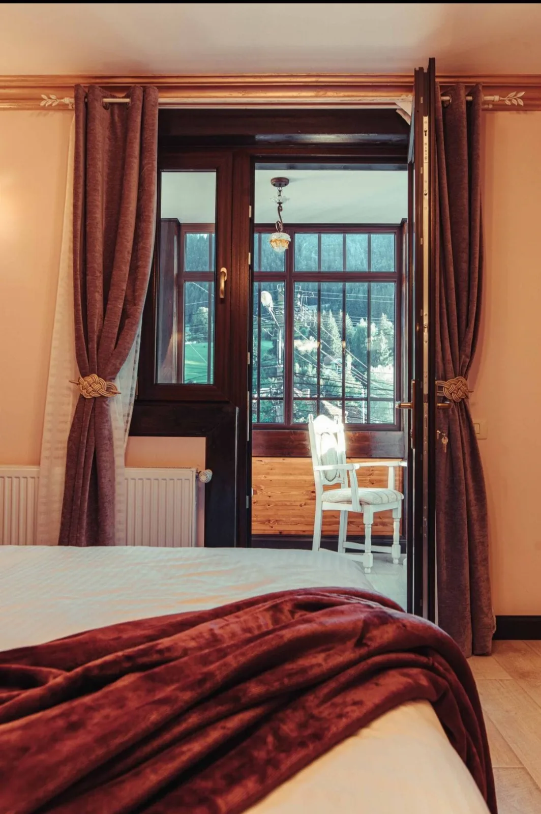 Camera King cu vedere la munte și balcon — Genia, Câmpulung Moldovenesc, Suceava