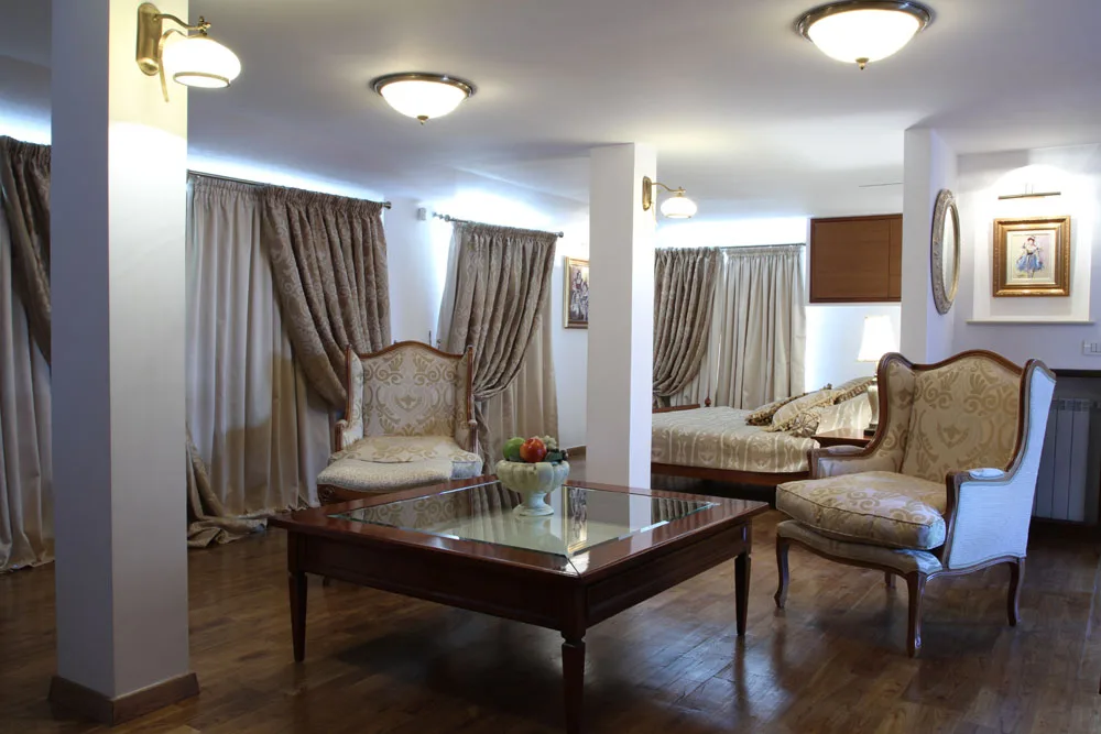 Suite — Scala Boutique, București Sectorul 2, București