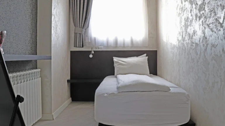 Single Classic Room — Z Executive Boutique Hotel, București, București