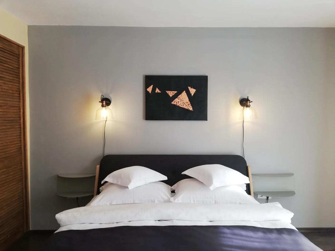 Cara Apartments
