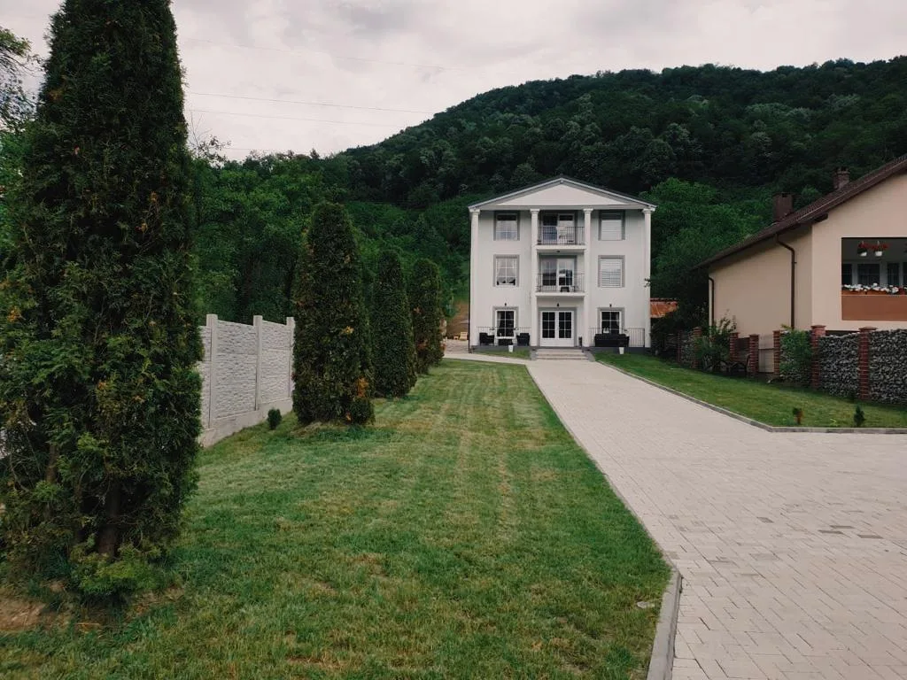 Green Hill Villa
