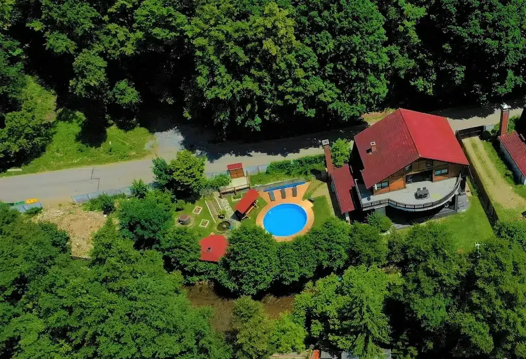 Casa River — River, Frăsinet, Cluj