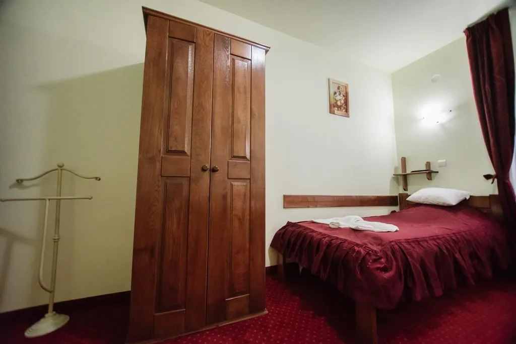 Camera Single cu Baie — Casa Bihorului, Marghita, Bihor