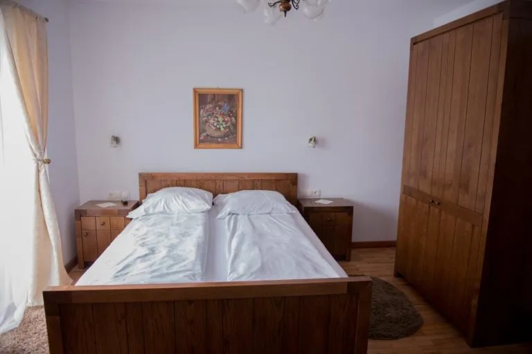 Trei camere duble — Iris, Sighetu Marmației, Maramureș