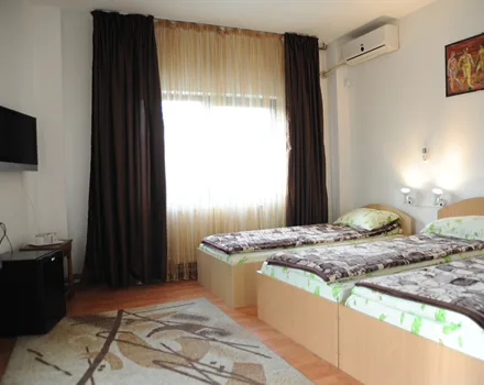 Camera 2 — Caramida Verde, Craiova, Dolj