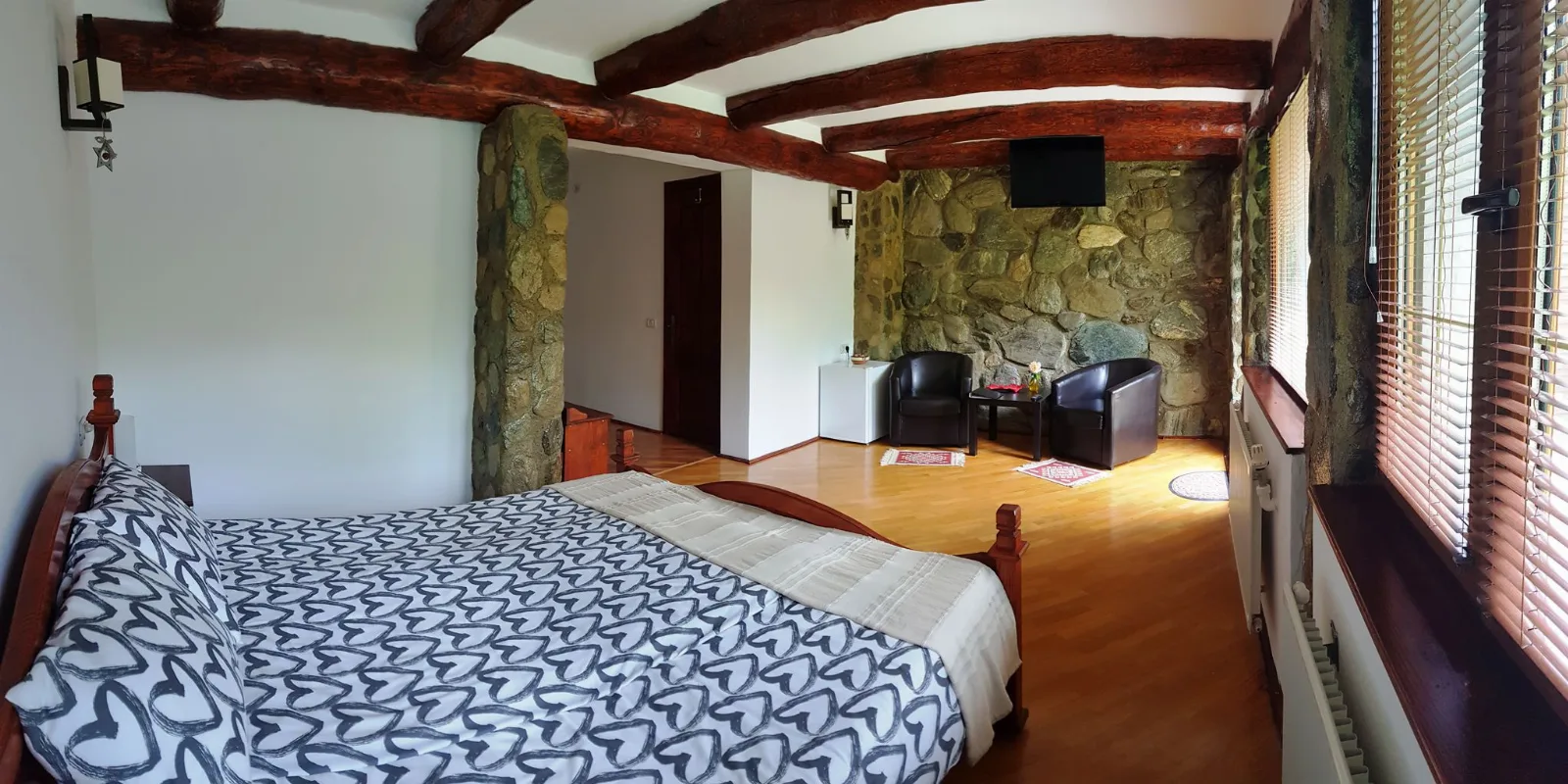 Cameră dublă cu pat suplimentar — Casa Bunicului, Viștișoara, Brașov