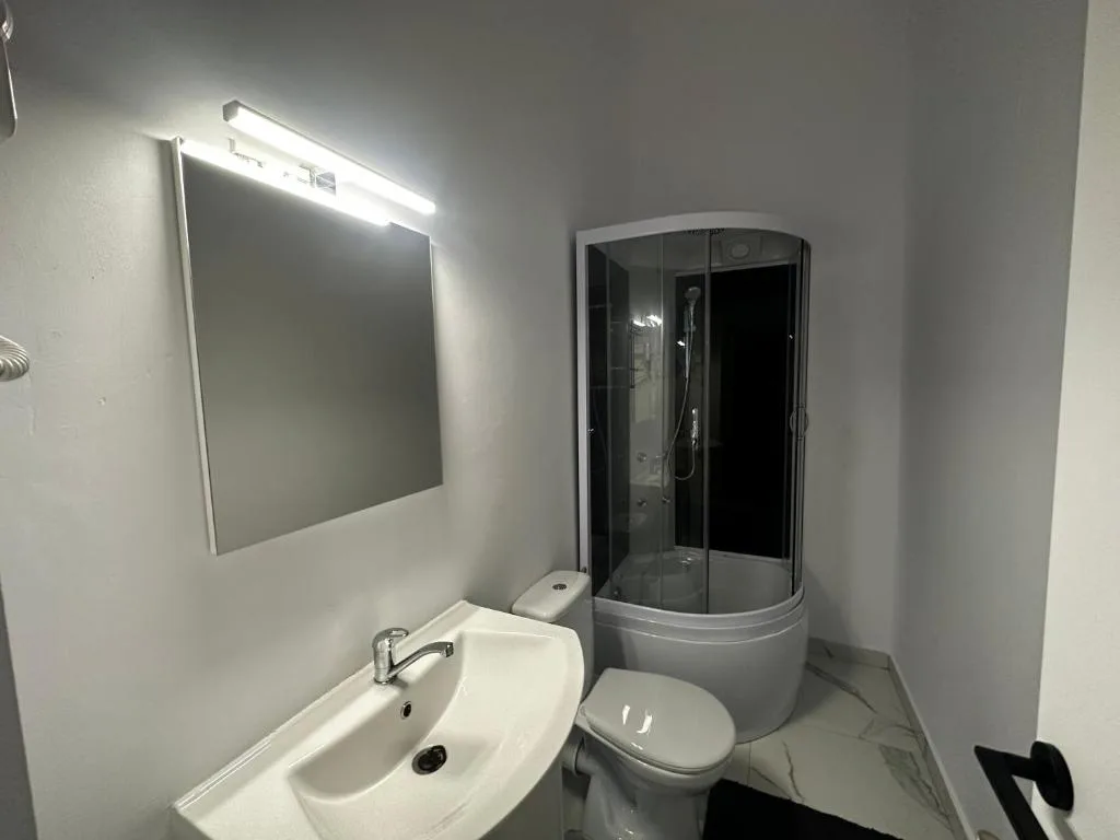 Cameră cvadruplă cu baie privată – Vila Ana — Vila Ana, Cluj-Napoca, Cluj