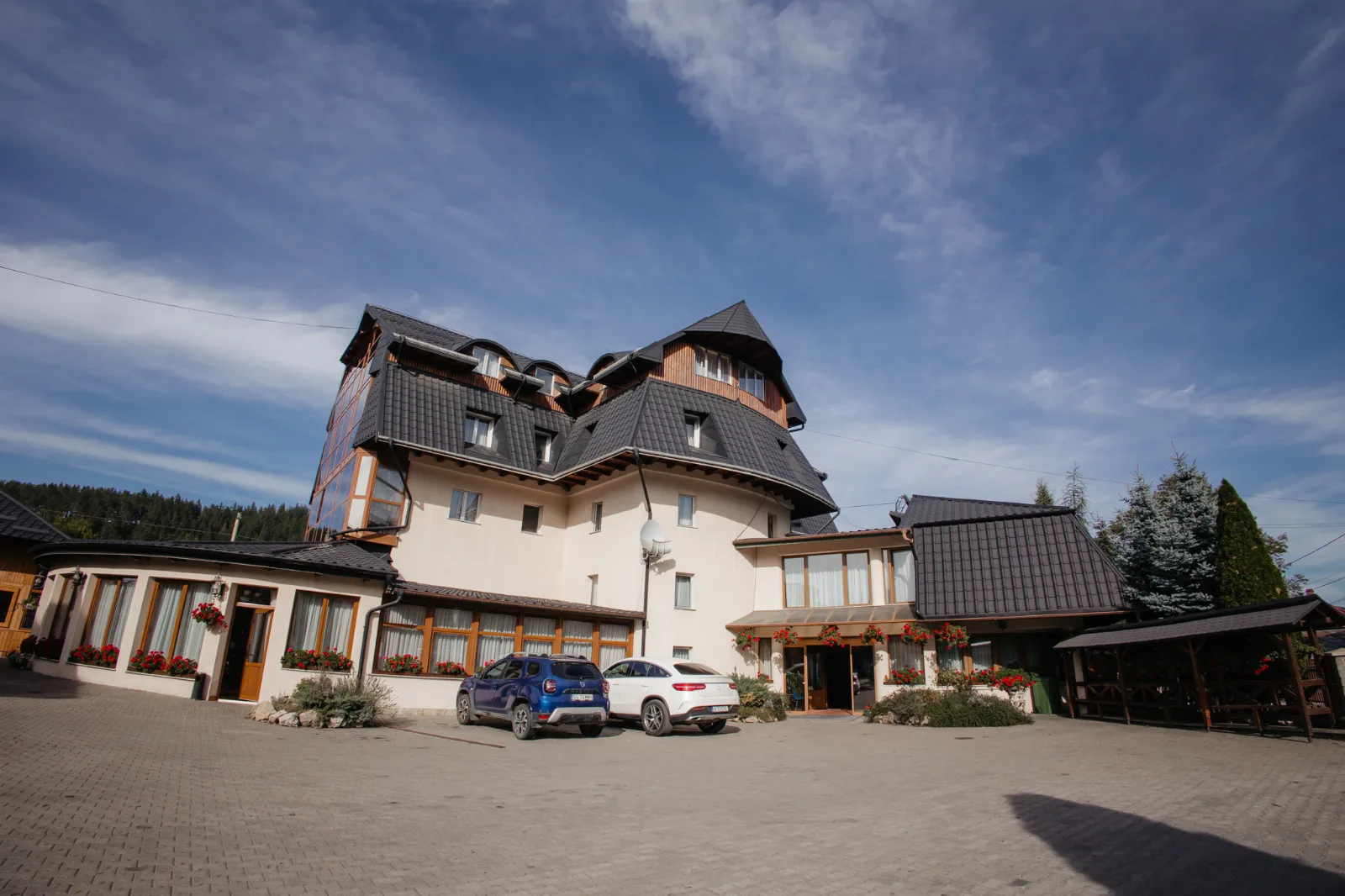 Fotografie 5 — Erene, Câmpulung Moldovenesc, Suceava
