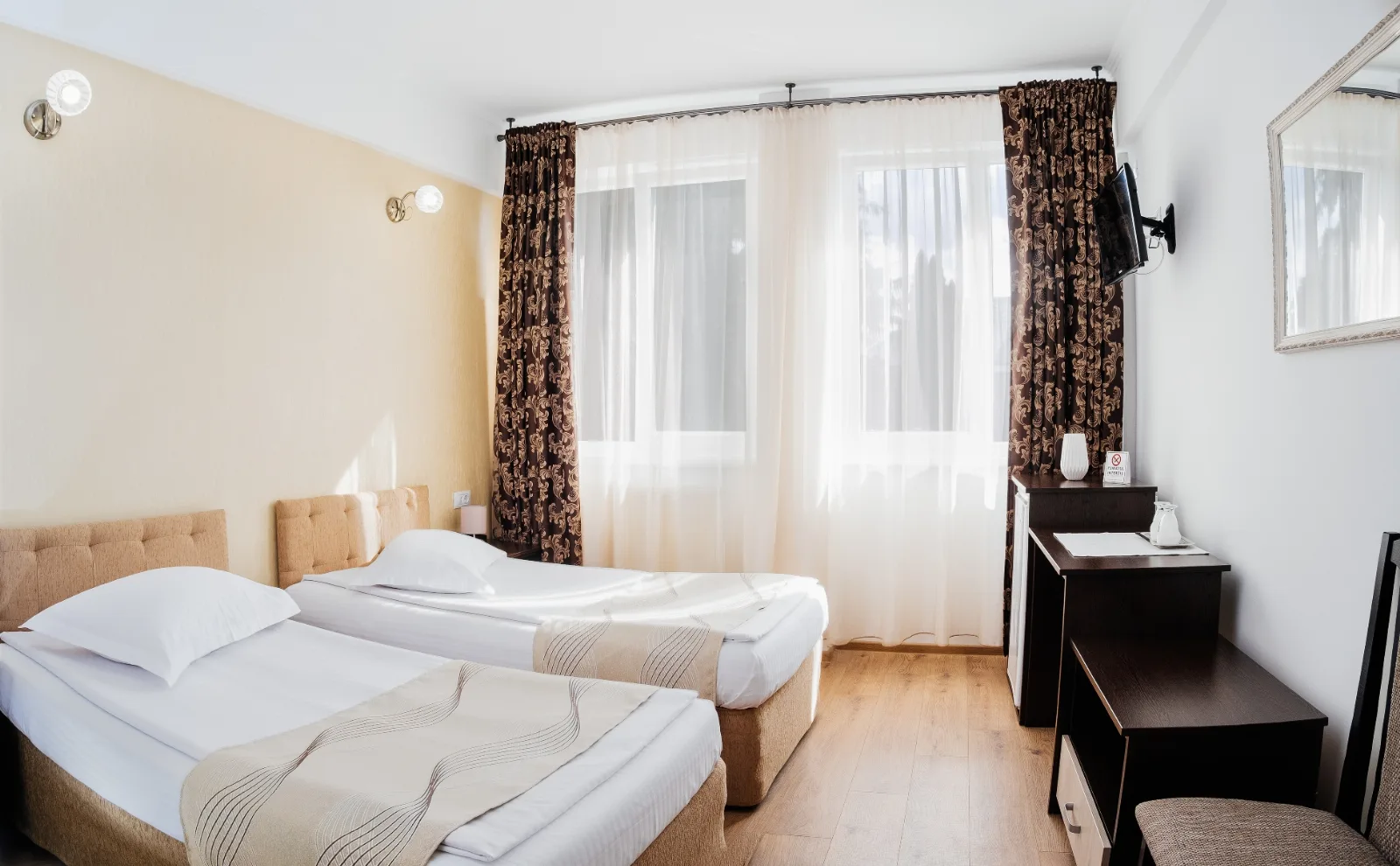 Cameră Twin Standard — Turist, Fălticeni, Suceava