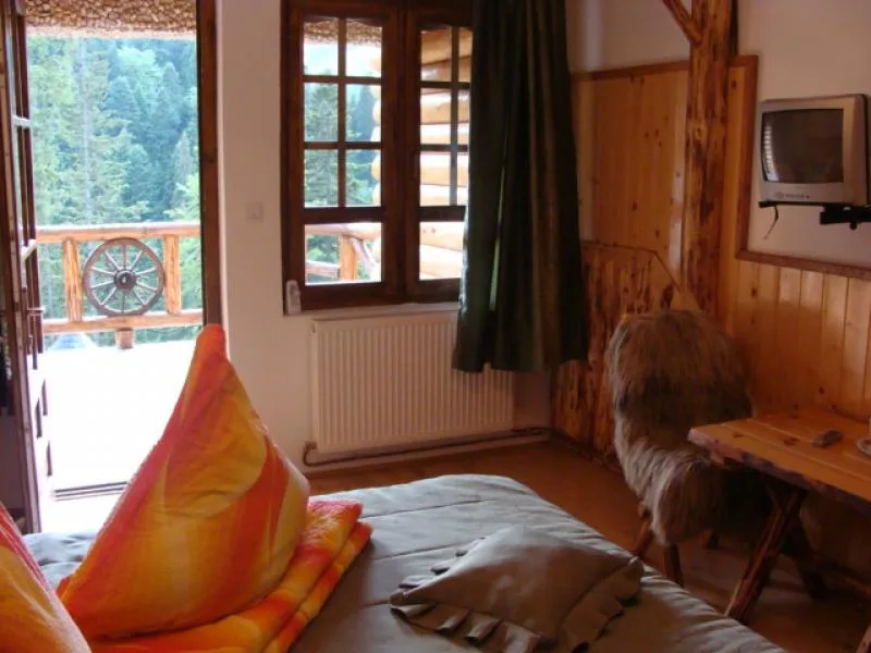 Camere matrimoniale — Vânătorul, Ceahlău, Neamț