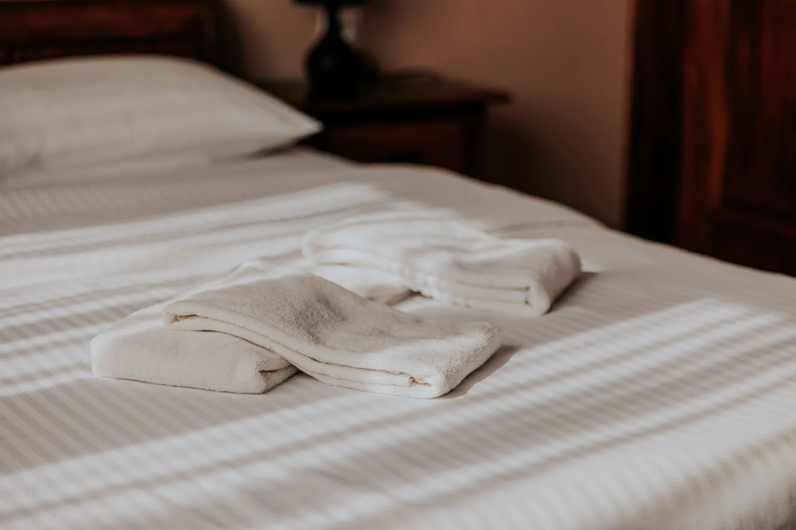 Camere Duble Matrimoniale — Route 60, Ciucea, Cluj