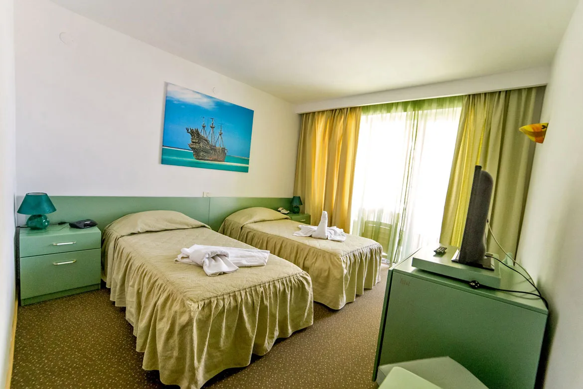 Camere duble standard — Pirates Resort, Mamaia, Constanța