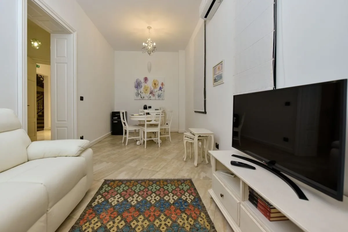 ApartHotel No.6