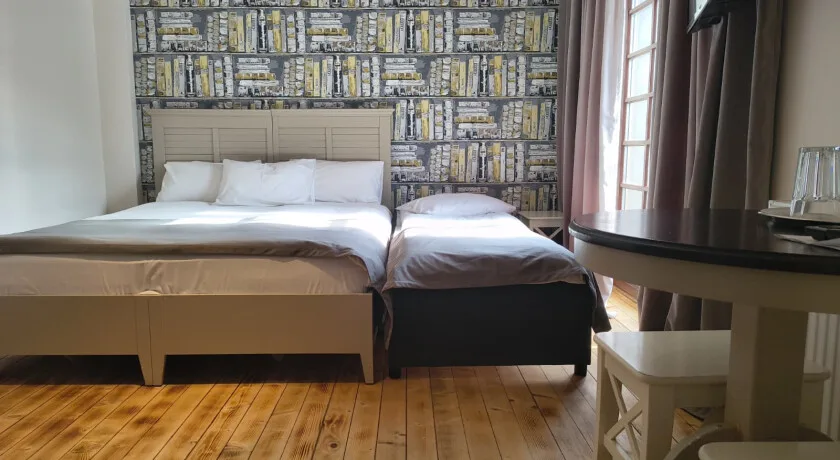 Cameră dublă cu balcon si pat extra pentru copil < 14 ani — Vama 54, Vama Buzăului, Brașov