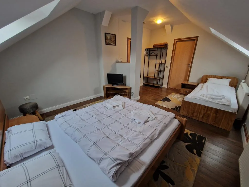 Camera tripla — Casa Bella Ii, Runcu, Gorj