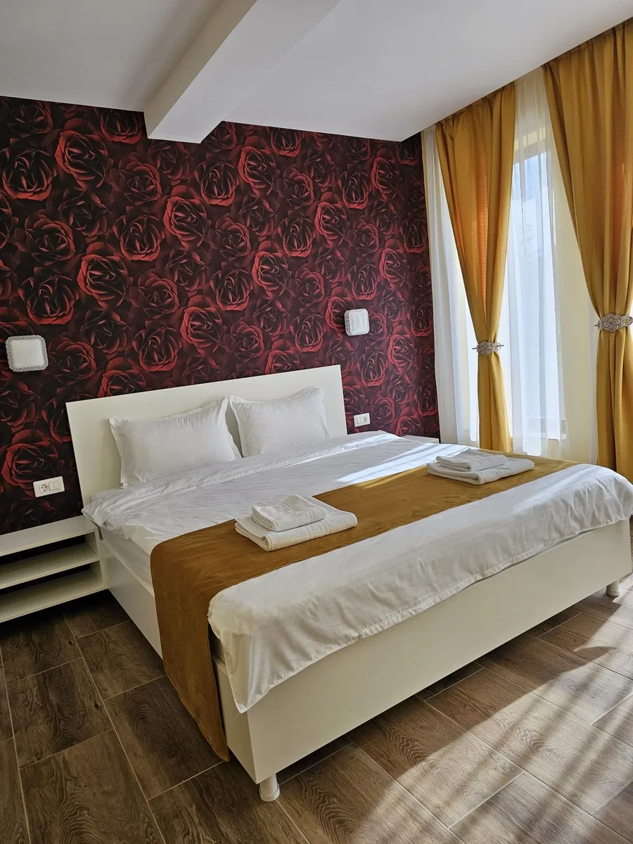 Camera 5 — Casa dintre brazi, Nemțișor, Neamț