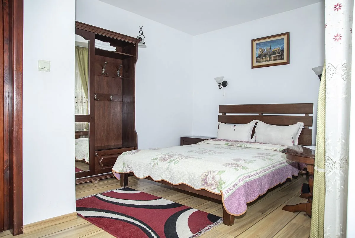 Camera 3 – Corp B — Pensiunea Perla, Ceahlău, Neamț