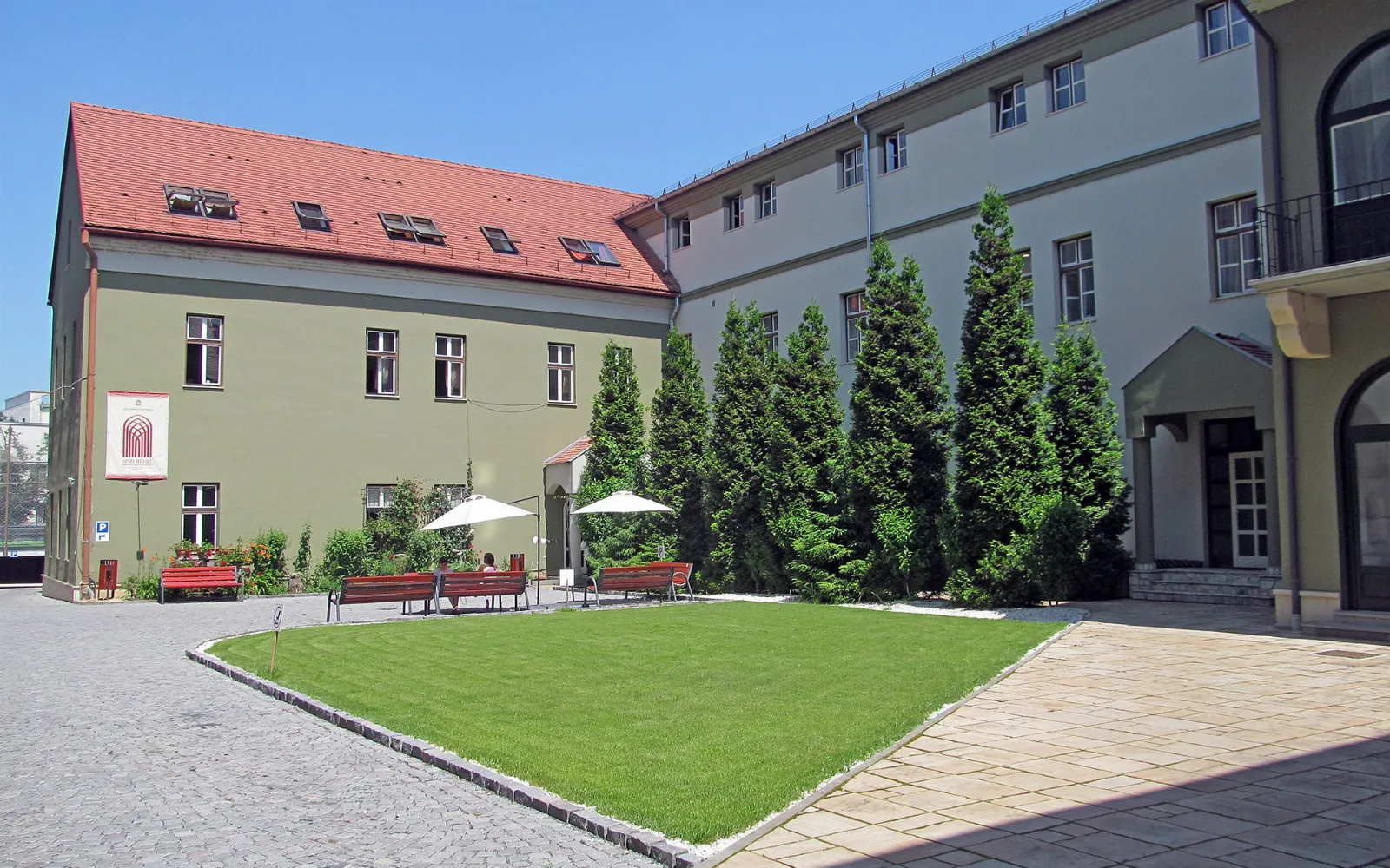 Apafi Mihály Református Egyetemi Kollégium
