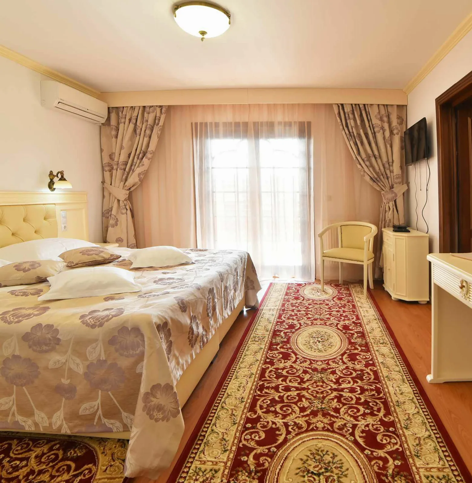 Hotel La Domenii