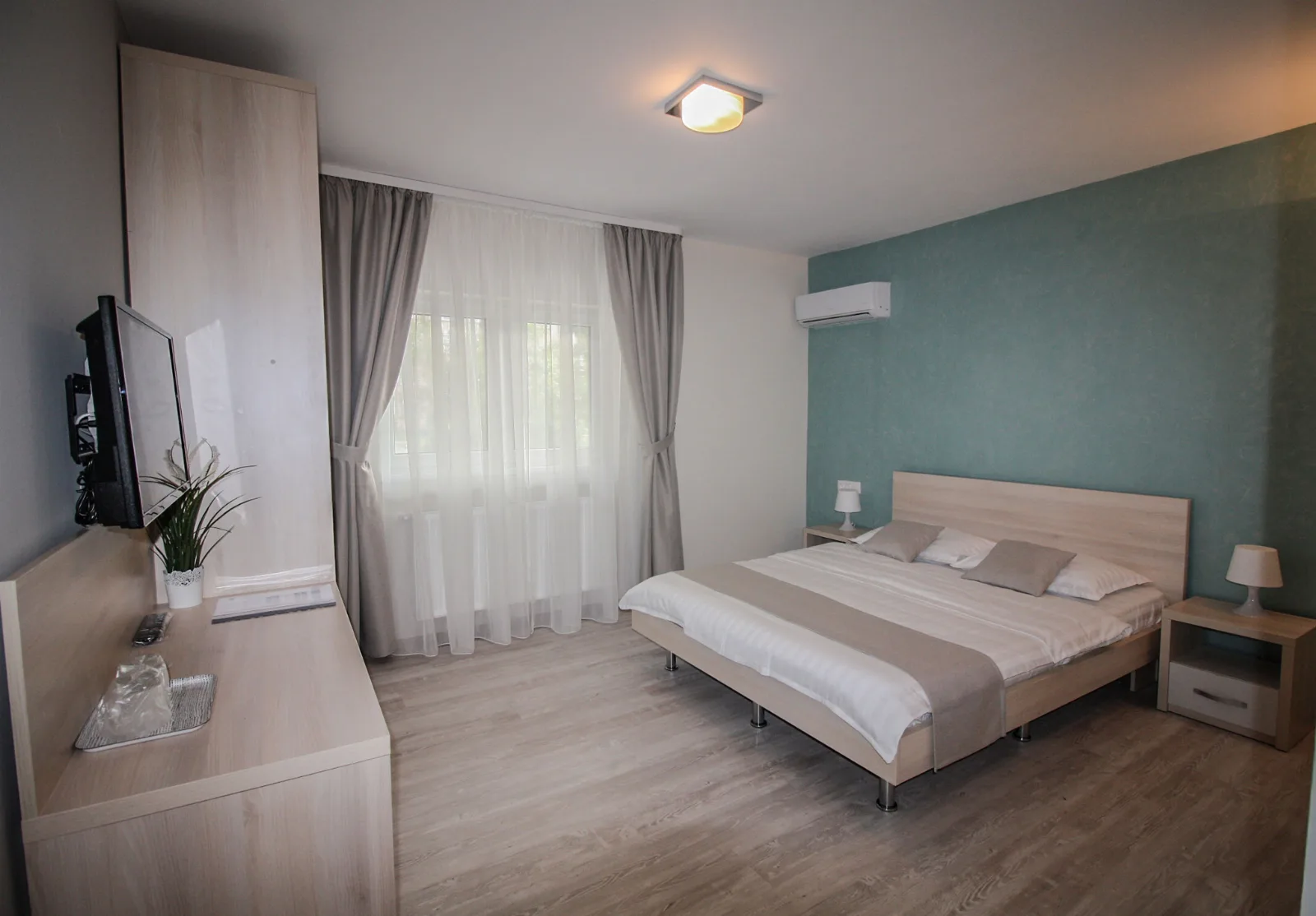 Camera dublă — Pensiunea Eden, Slatina, Olt