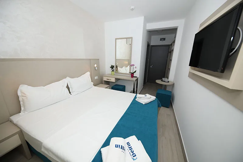 Double King cu balcon — Delfin hotel 3 stele, Mamaia, Constanța