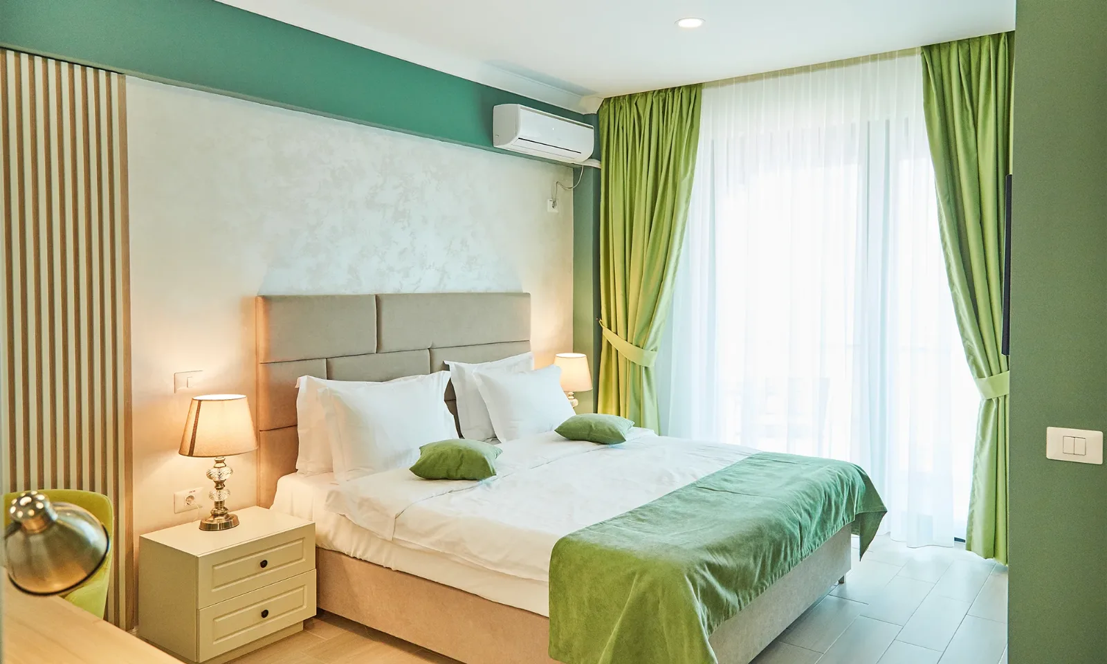 Cameră Dublă Premium — Azaleea, Mamaia Nord, Constanța