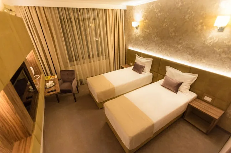 Camera Dubla/Twin Superioara — Hotel Orient, Brăila, Brăila