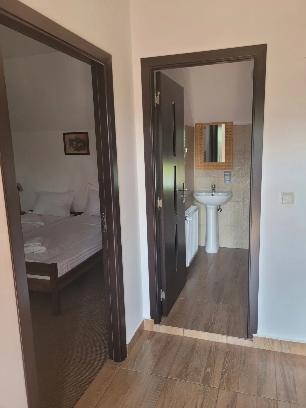 Apartament cu 2 dormitoare și baie — PensiuneaAlexMarga, Marga, Caraș-Severin