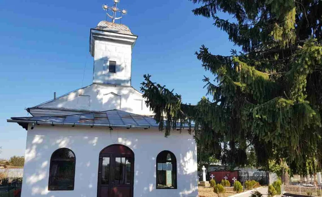 Village Padureni-Buturugeni City