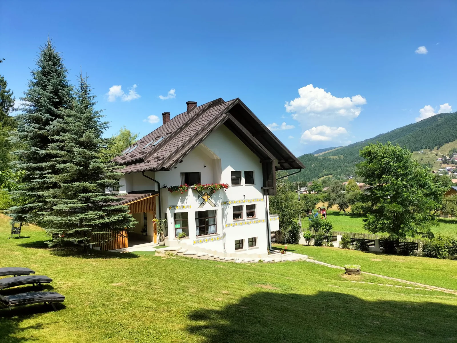Fotografie 3 — Casa Lucretia, Vama, Suceava