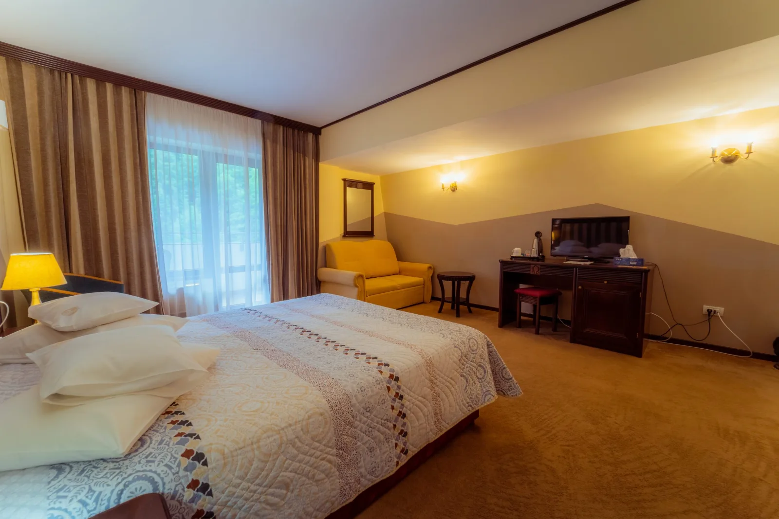 Camera pentru persoane cu dizabilități — Hotel Perla, Slănic-Moldova, Bacău